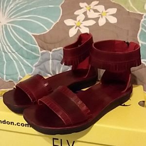 NIB FLY LONDON MEXU914FLY DEEP RED SSNDALS SIZE 37